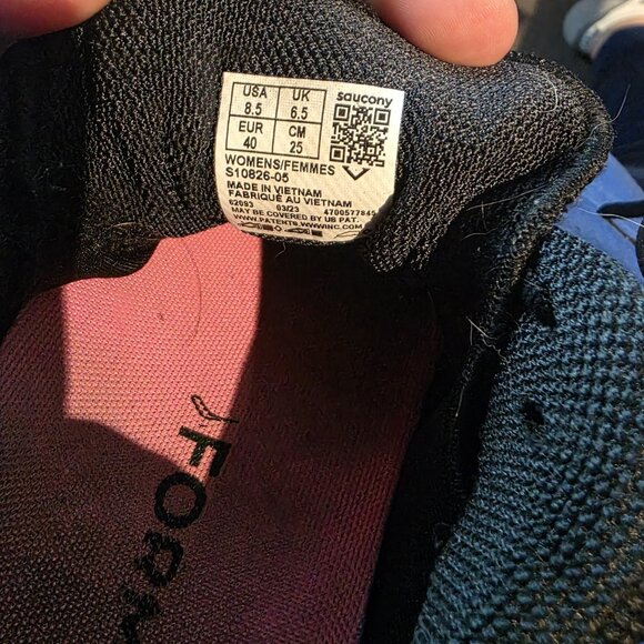 Saucony Black & Pink Sneakers Axon 3 Running Shoes Women’s - Size 8.5 - Picture 9 of 9